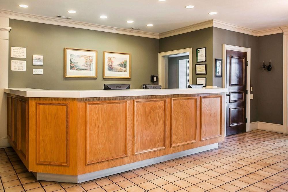 Quality Inn & Suites Сантий Екстериор снимка