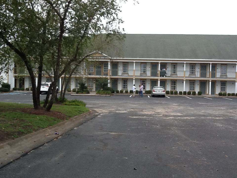 Quality Inn & Suites Сантий Екстериор снимка