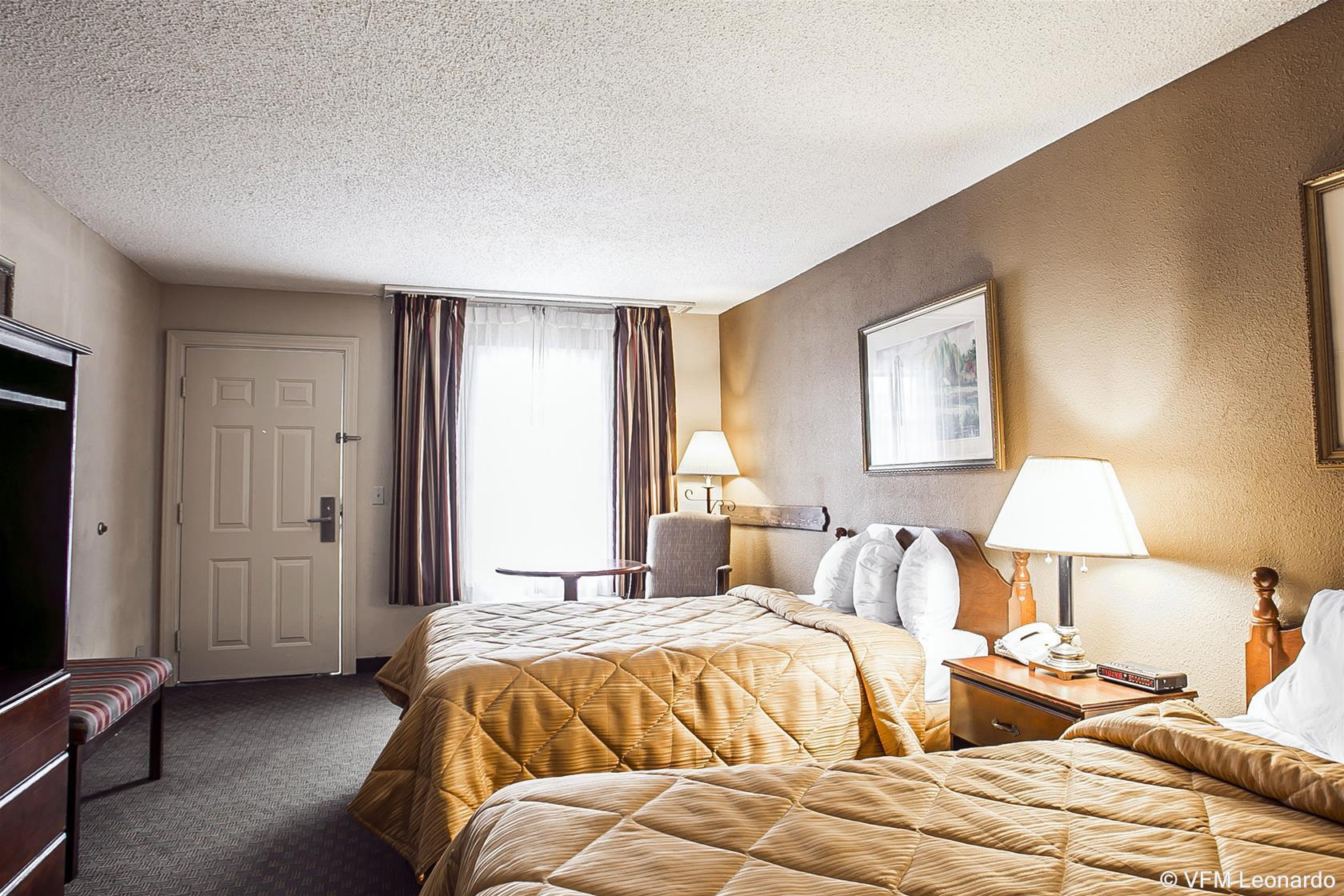 Quality Inn & Suites Сантий Екстериор снимка