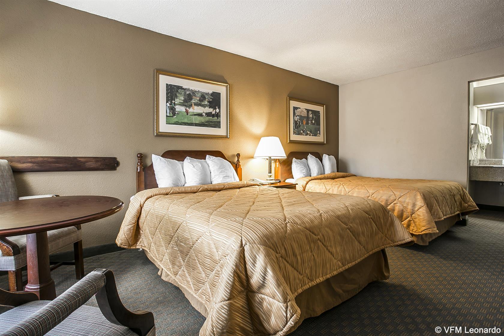 Quality Inn & Suites Сантий Екстериор снимка